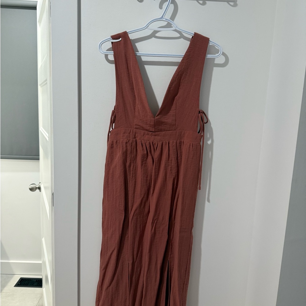 Le Lis Terracotta Sleeveless Dress